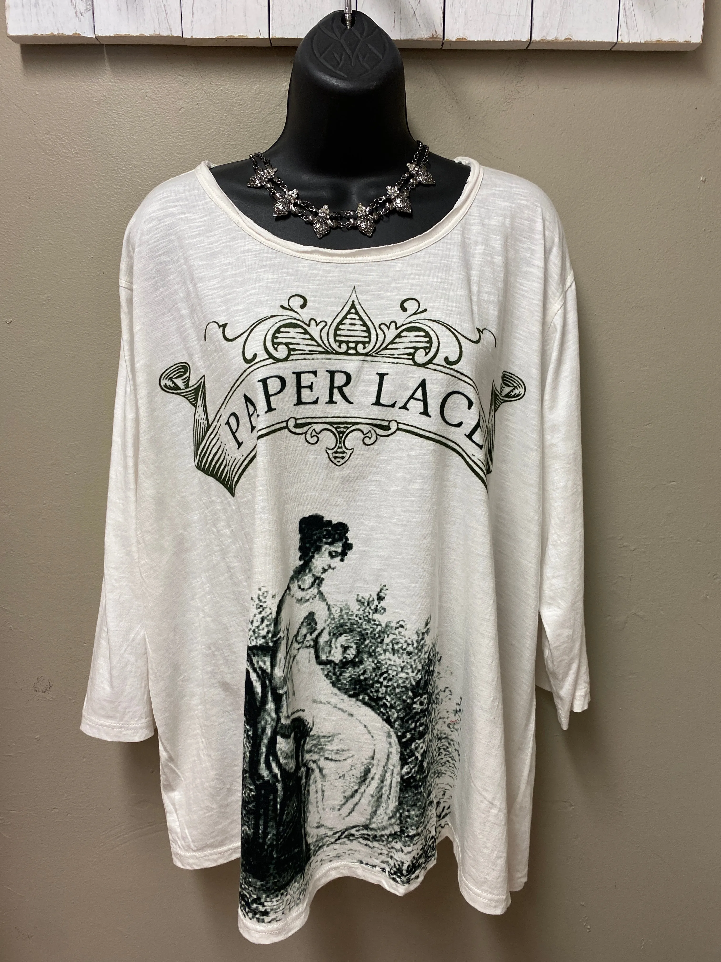 2 Graphic Prints - One Size Casual Top with 3/4 Sleeves