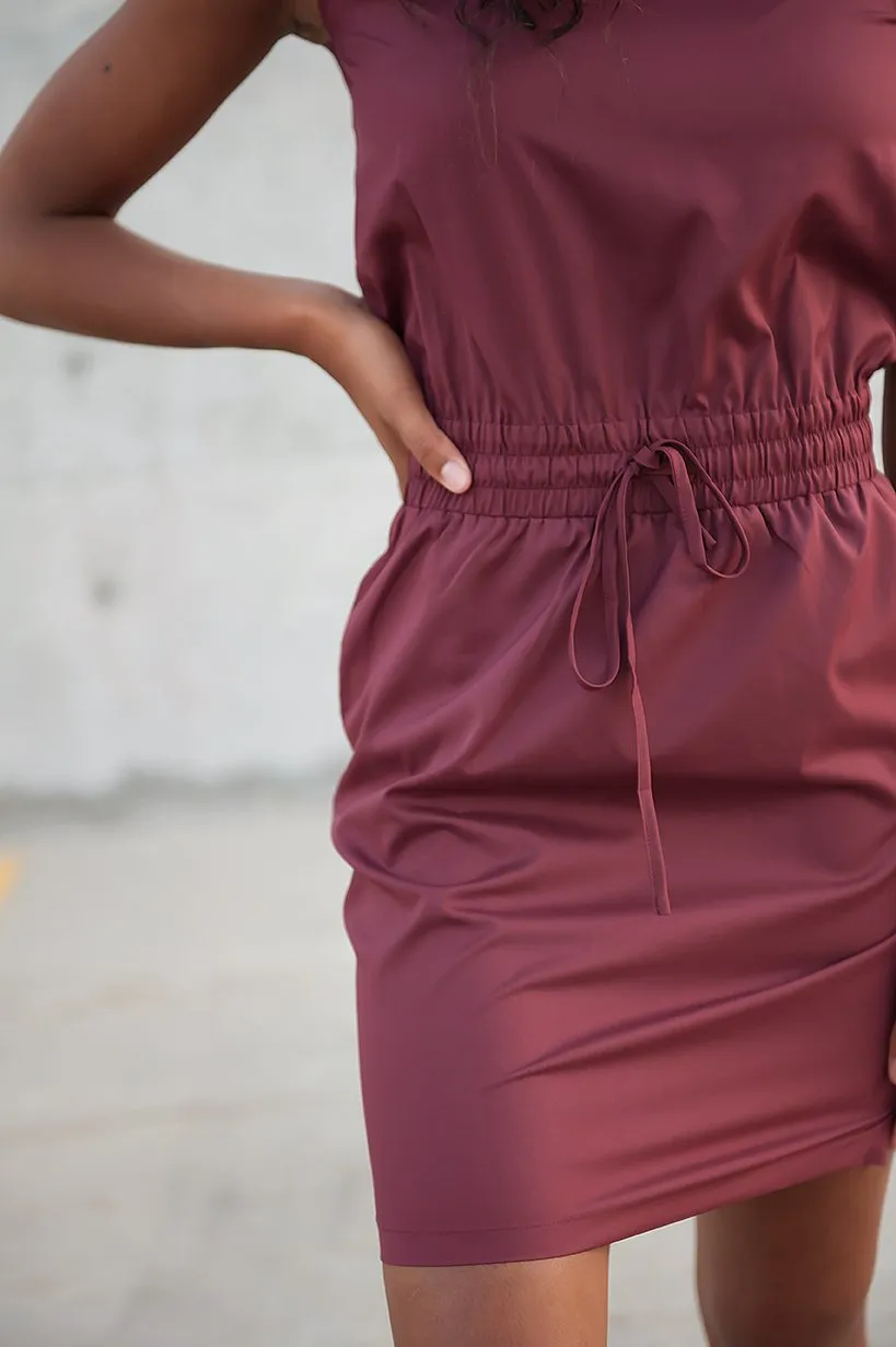 Beautiful Lightweight Dress in Burgundy
