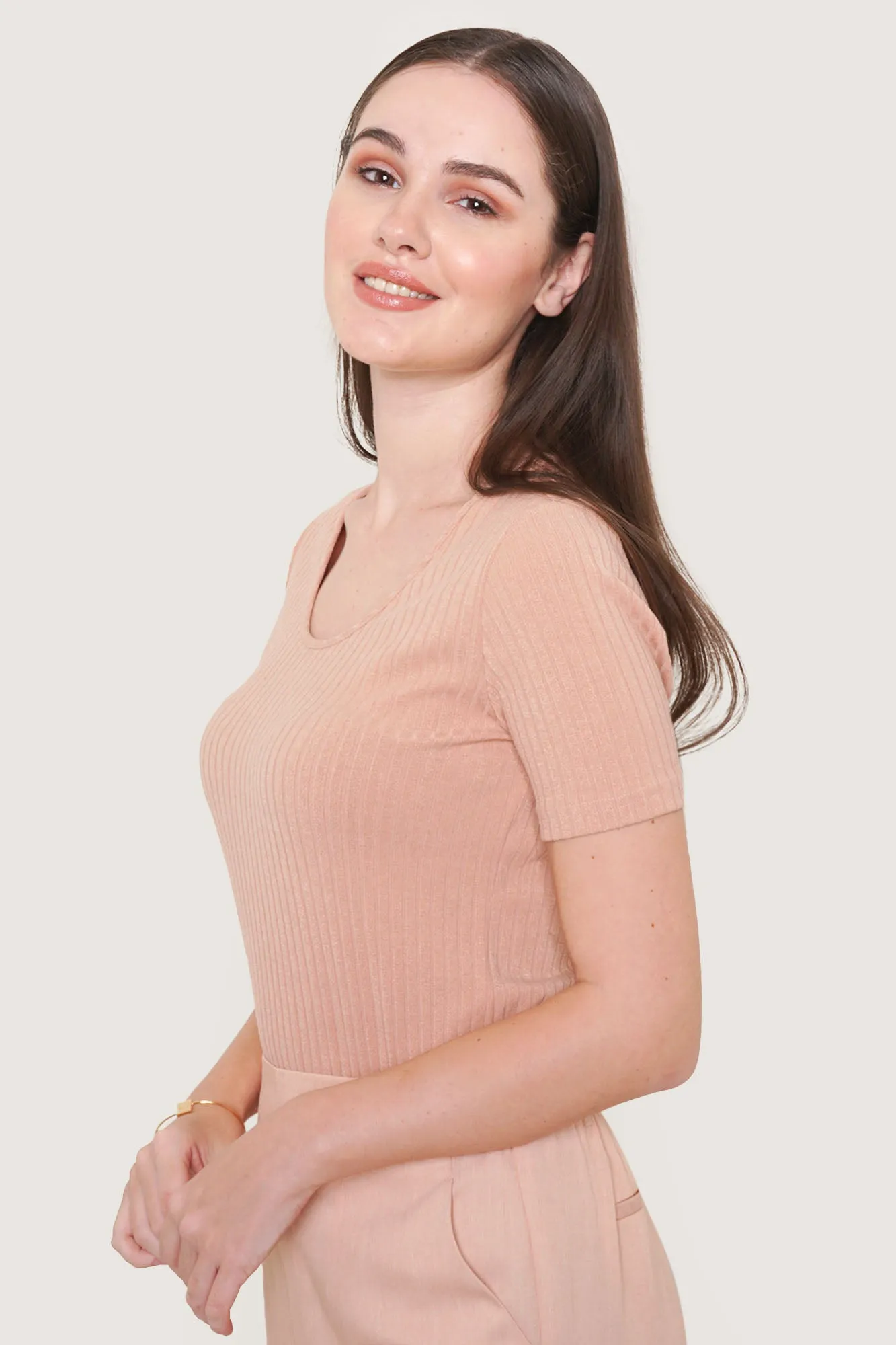 Closet Staples Scoop Neck Tee