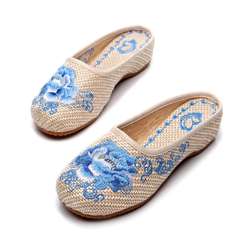 Comfy Embroidered Round Toe Linen Slippers