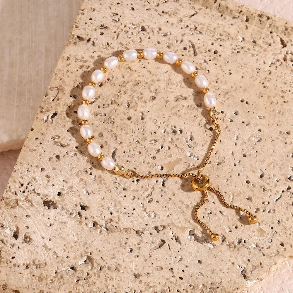 Dainty 18k Gold & Freshwater Pearl Bracelet