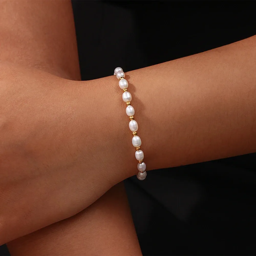 Dainty 18k Gold & Freshwater Pearl Bracelet