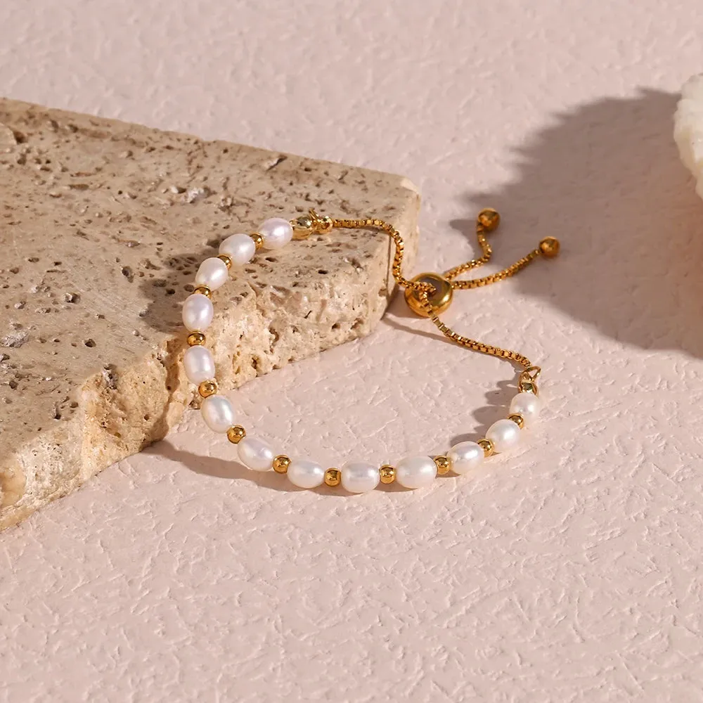 Dainty 18k Gold & Freshwater Pearl Bracelet