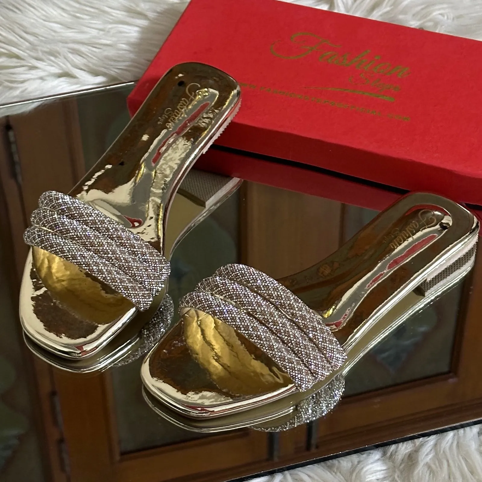 Flatitude Flats