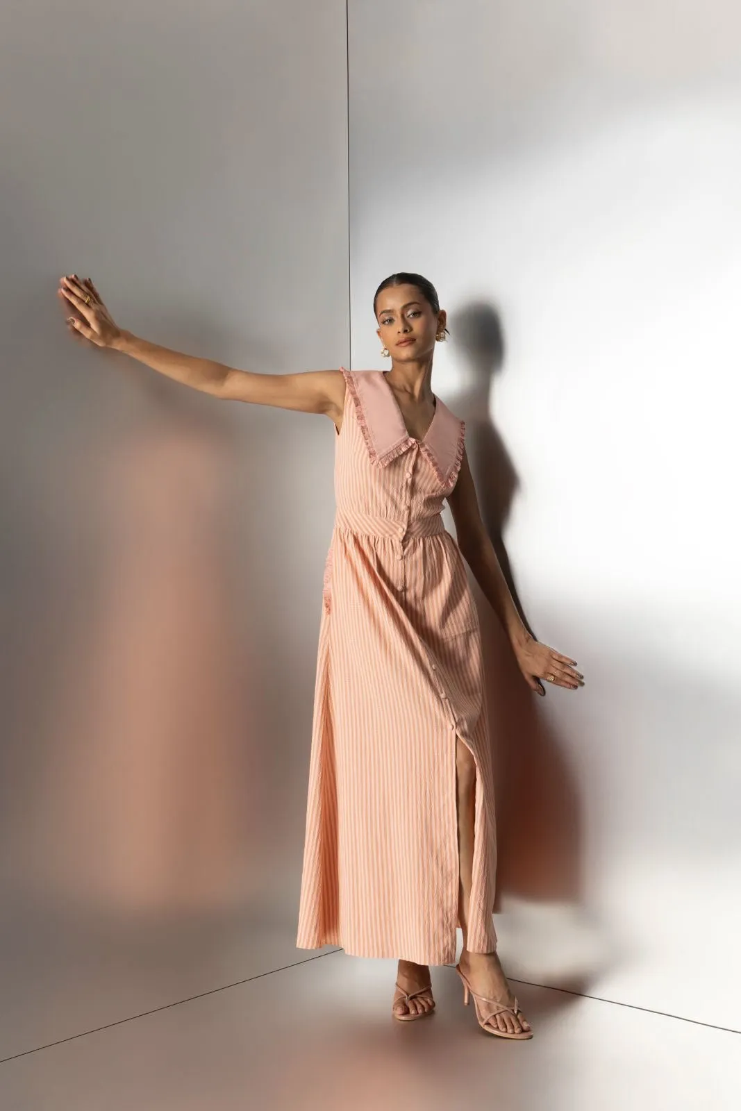 Fruity Fridays – Striped maxi dress in peach