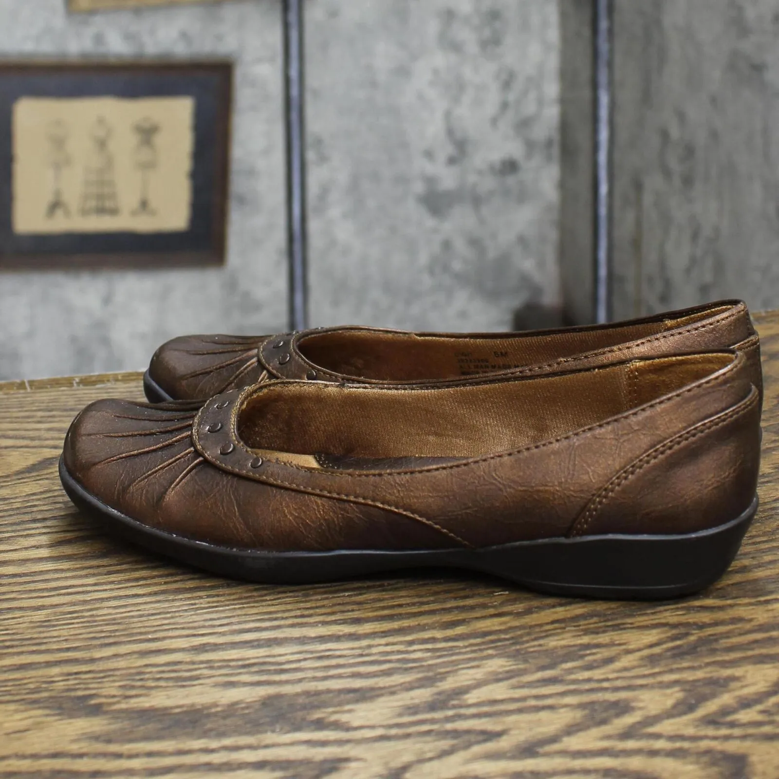 Lifestride Womens Vintage Studded Flats 1674187d848ab5 Bronze Brown 6M