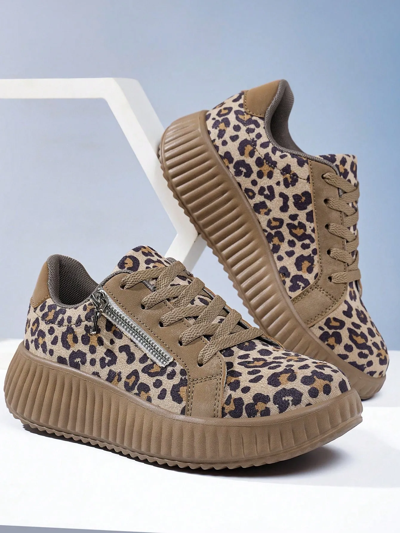 Loretta – Women’s Leopard Casual Shoes