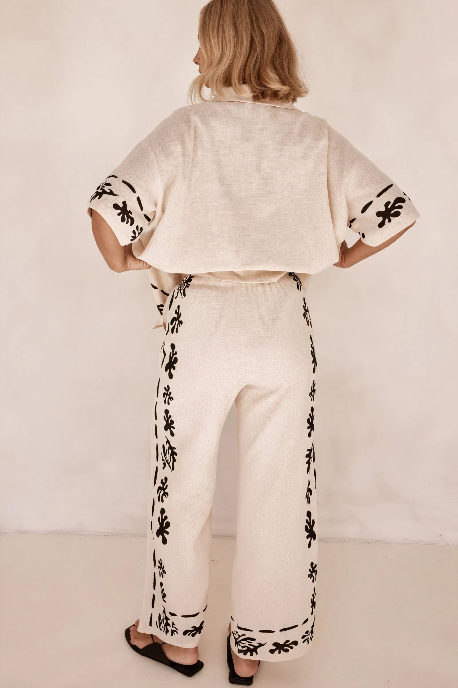Relaxed Abstract Print Lounge Set