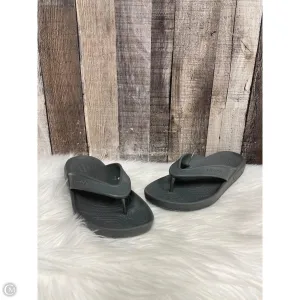 Sandals Flats By Crocs In Grey, Size: 8