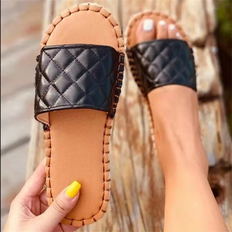 Simple Stylish Large Size Knitting Slipper for Women