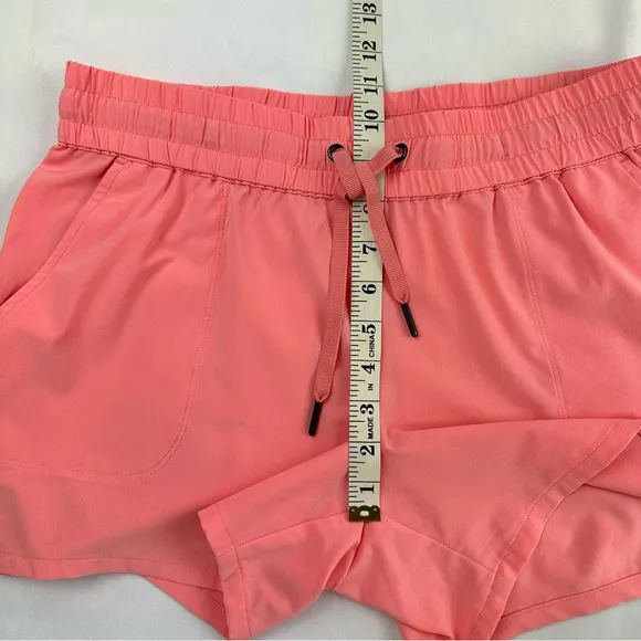 SOUTHERN TIDE Coastal Performance Athletic Shorts in Salmon Pink Size S (NWOT)