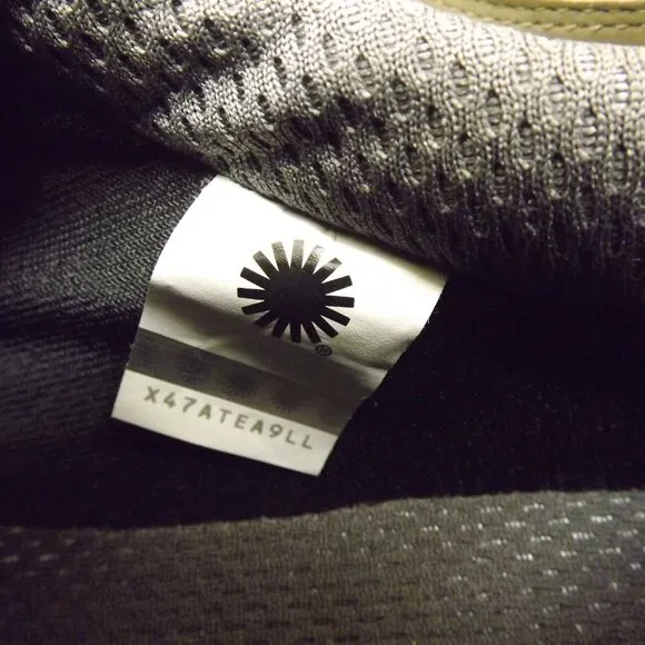 UGG Zip Gore-Tex Waterproof