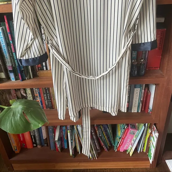 Vintage Calvin Klein navy blue and cream striped robe