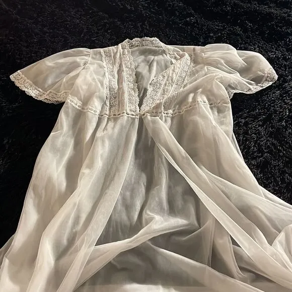 Vintage Dreamaway Floor Length Sheer Gown Lingerie Delicate Lace Rose Buds