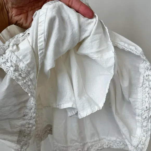 VINTAGE White Cotton Lace Boho Skirt Midi Length Asymmetrical Hem Size-Small, 27