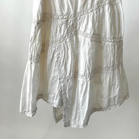 VINTAGE White Cotton Lace Boho Skirt Midi Length Asymmetrical Hem Size-Small, 27
