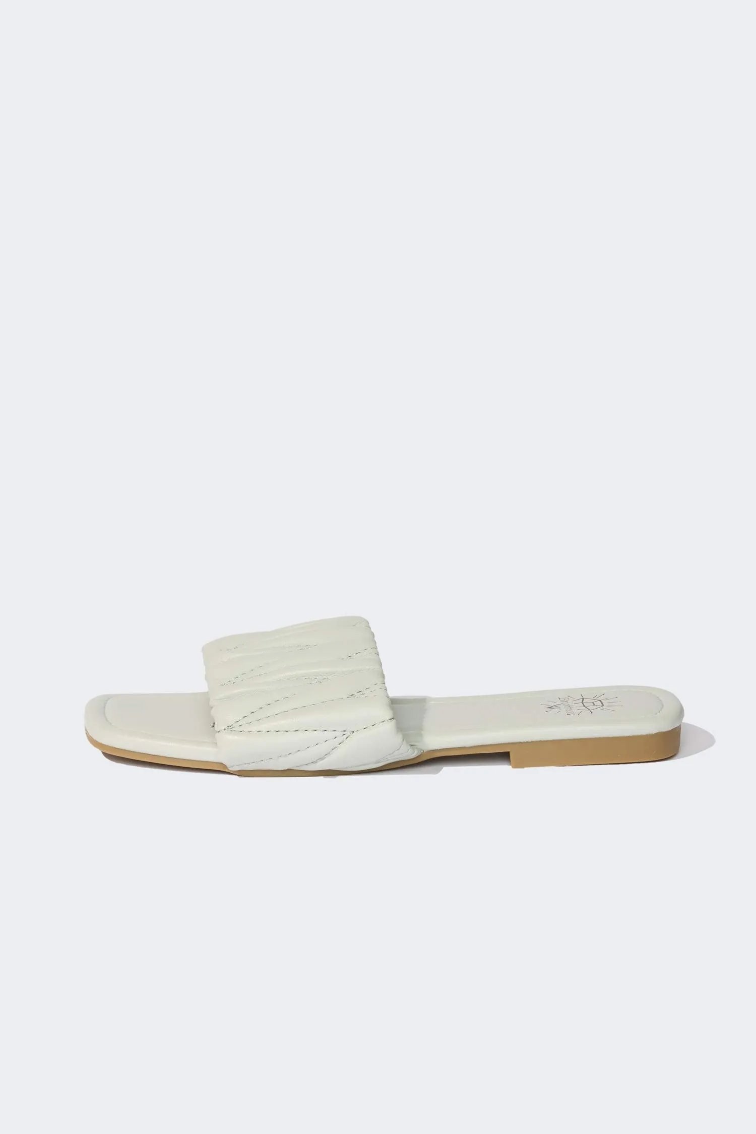 Woman Flat Sole Faux Leather Slippers