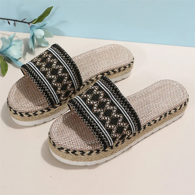 Women's Ethnic Style Thick Sole Woven Holiday Slippers