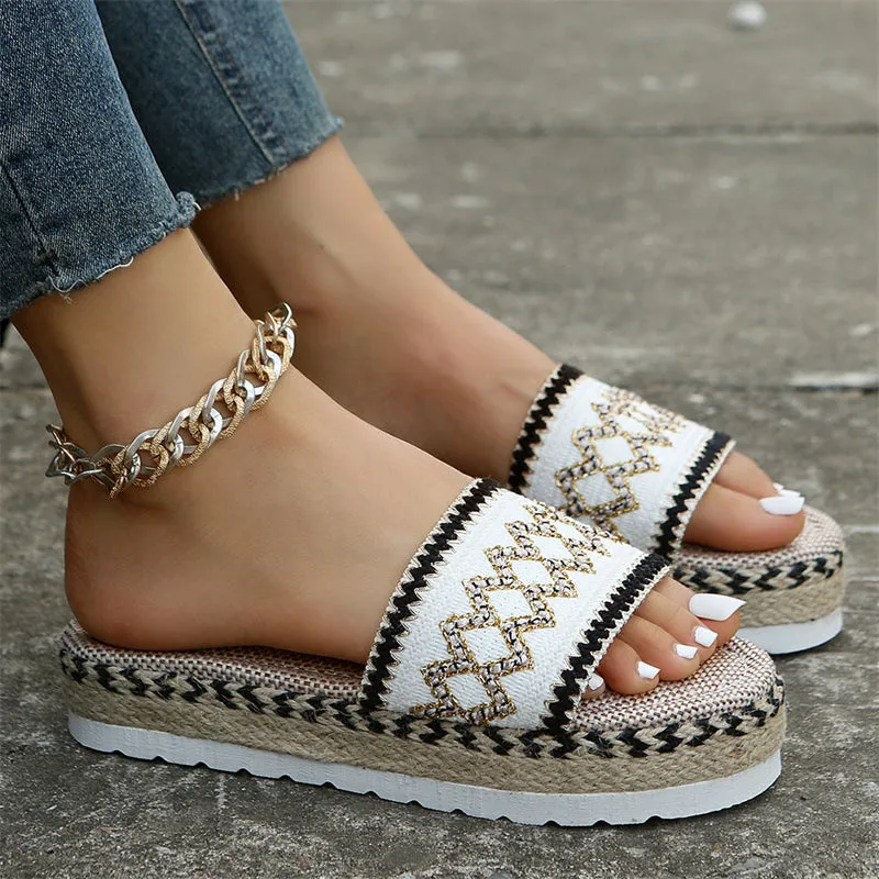Women's Ethnic Style Thick Sole Woven Holiday Slippers