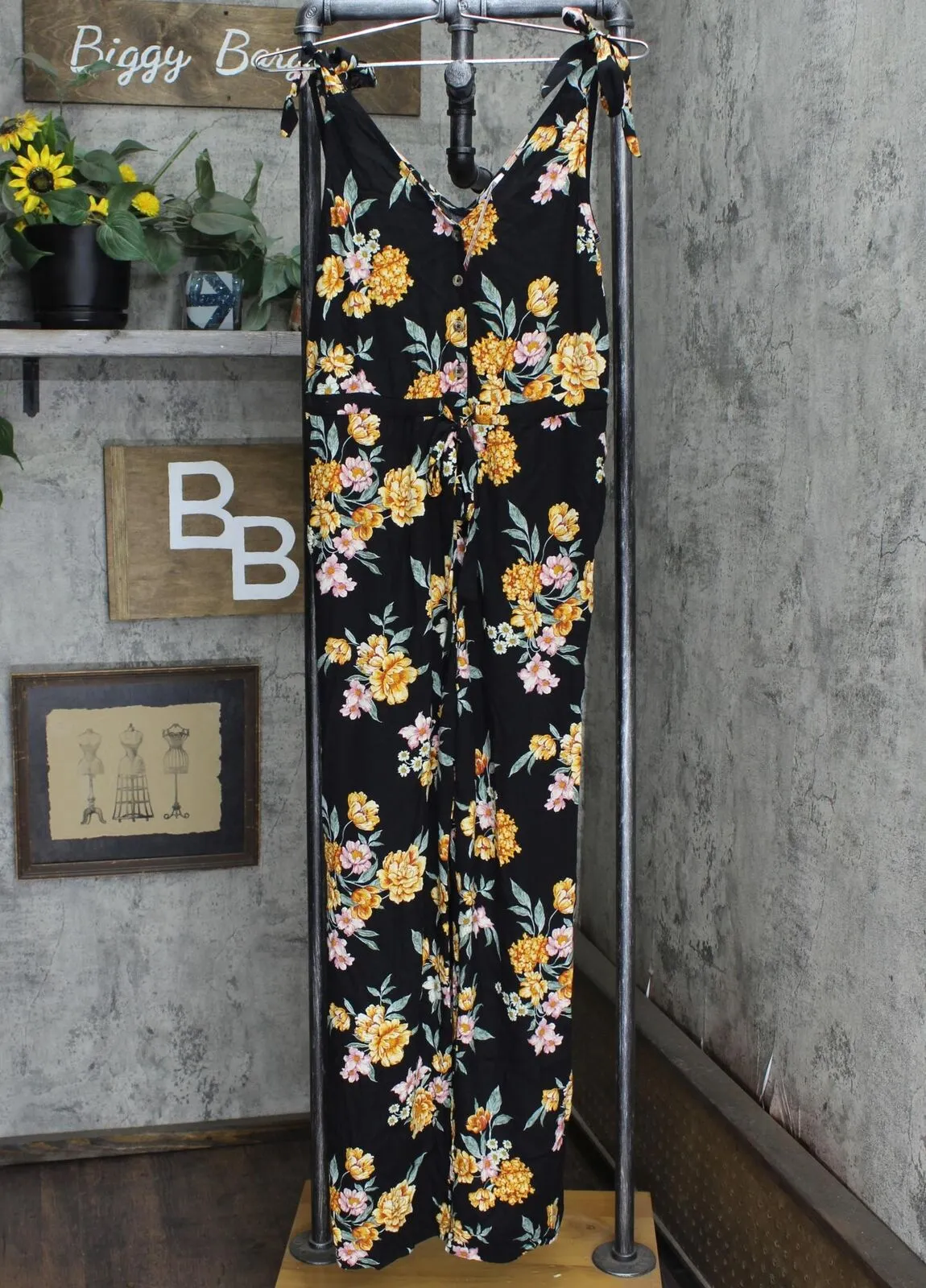 Xhilaration Floral Print Sleeveless V-Neck Button-Front Jumpsuit Black XS